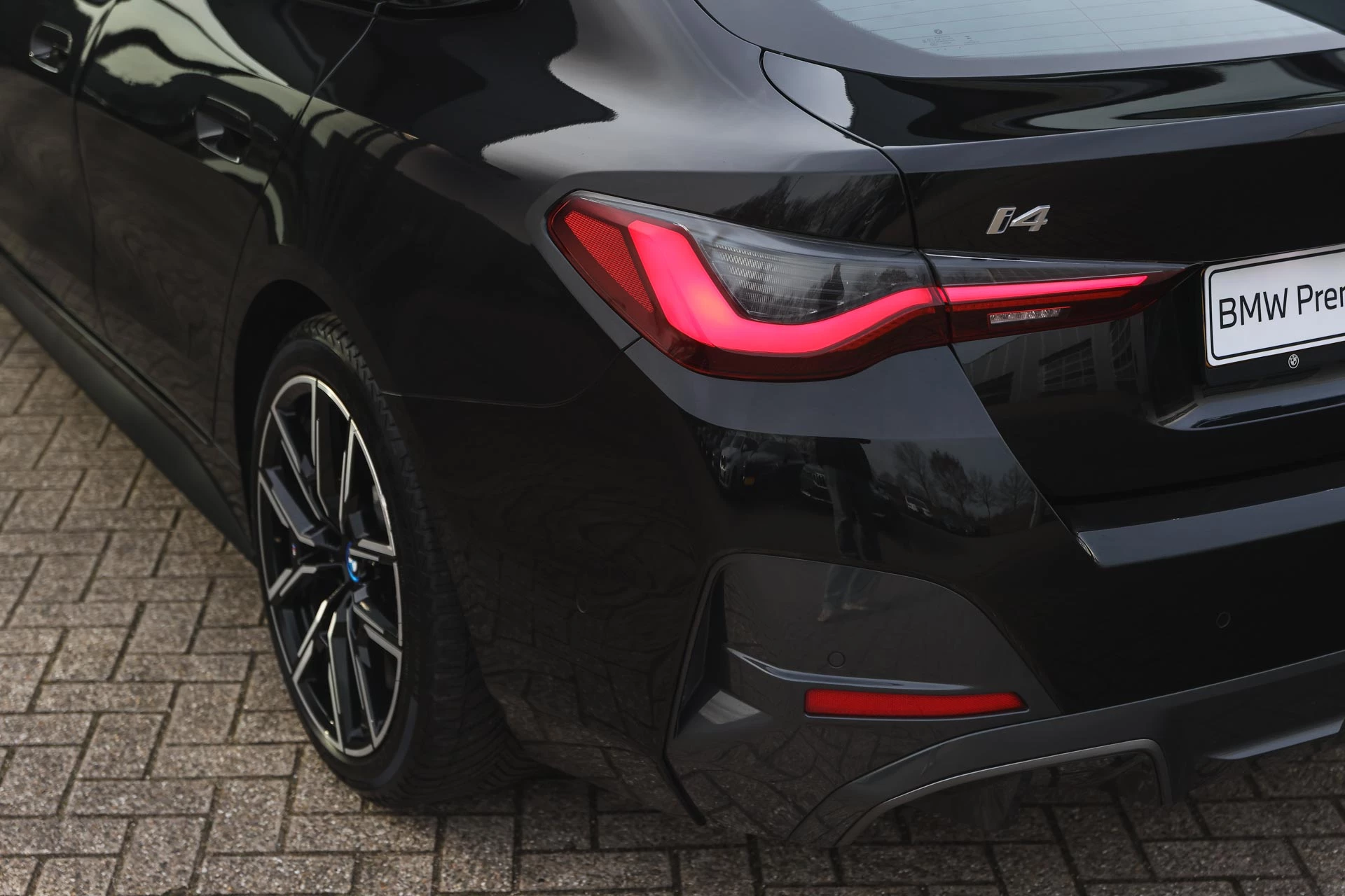 Hoofdafbeelding BMW i4