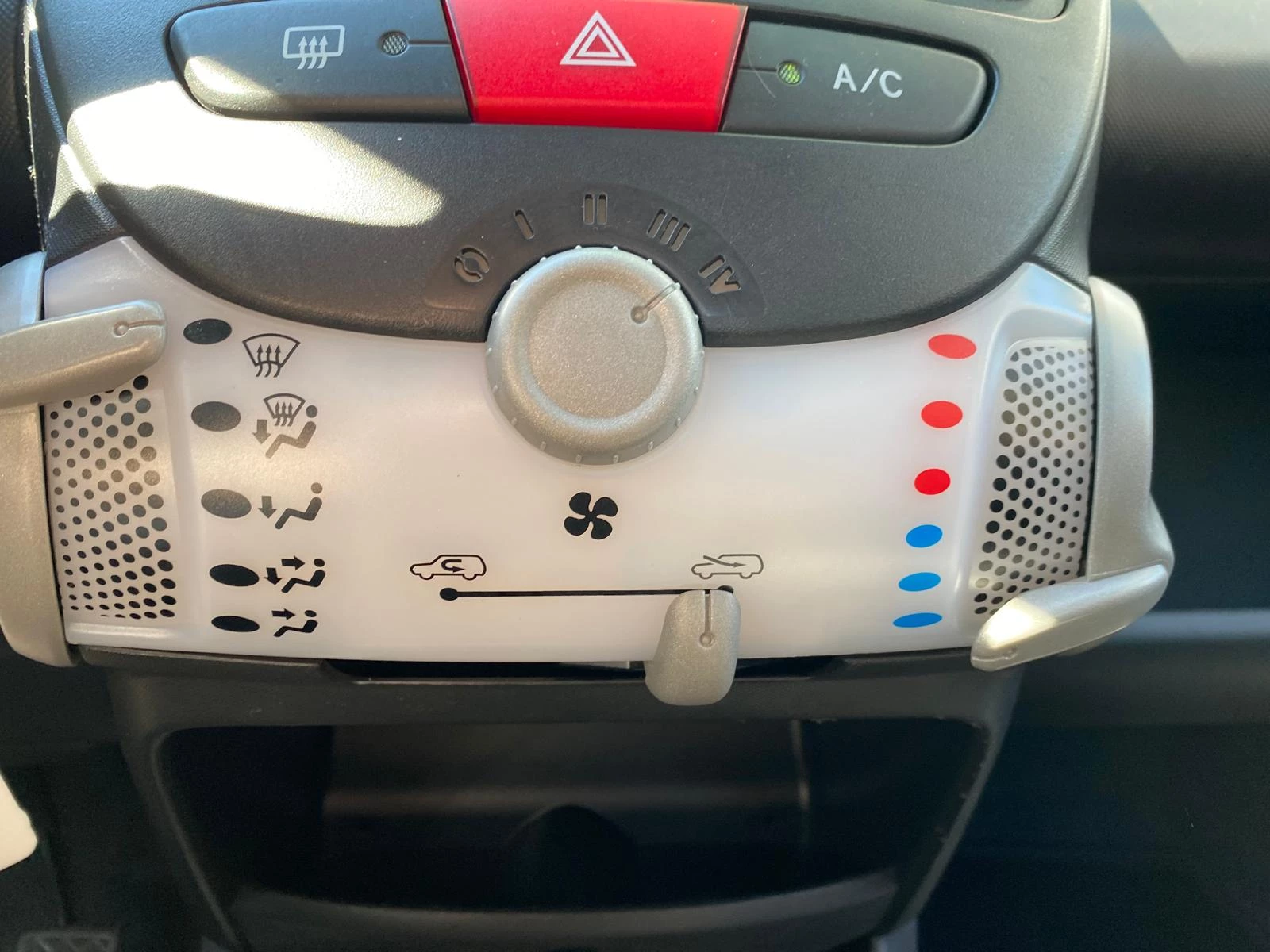 Hoofdafbeelding Peugeot 107