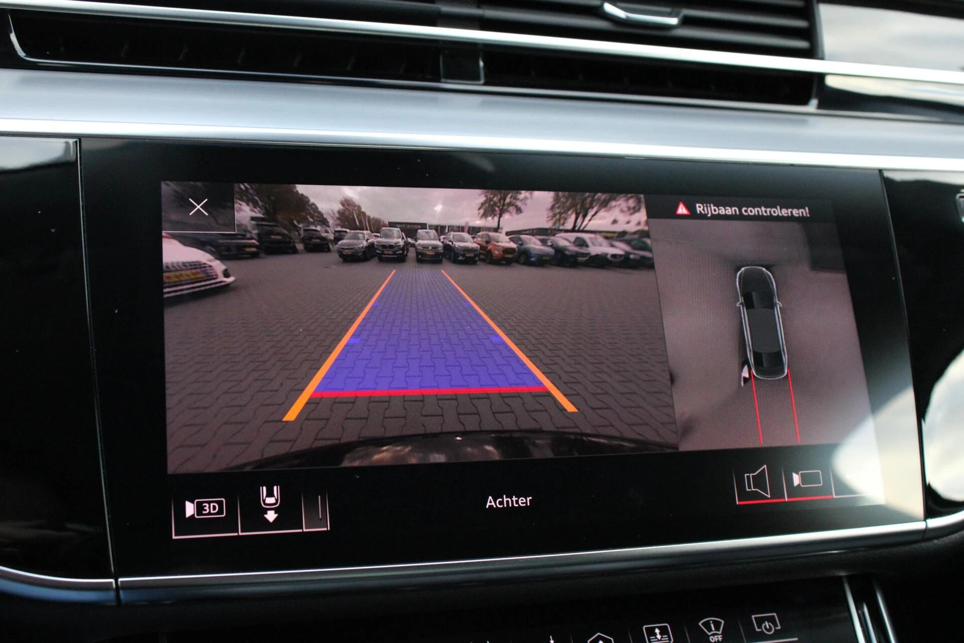 Hoofdafbeelding Audi A8