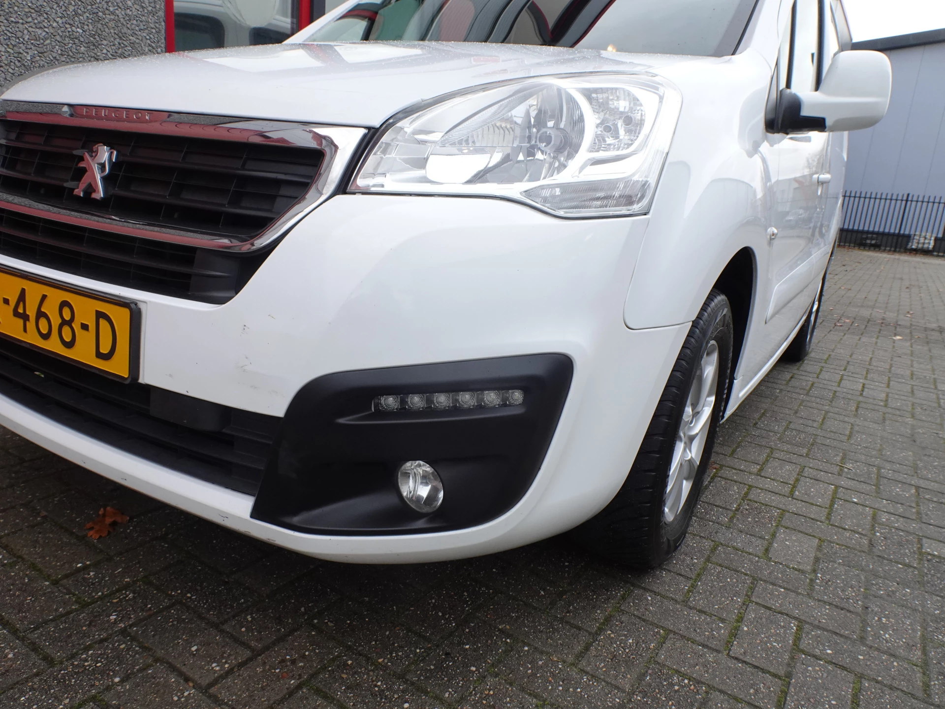 Hoofdafbeelding Peugeot Partner