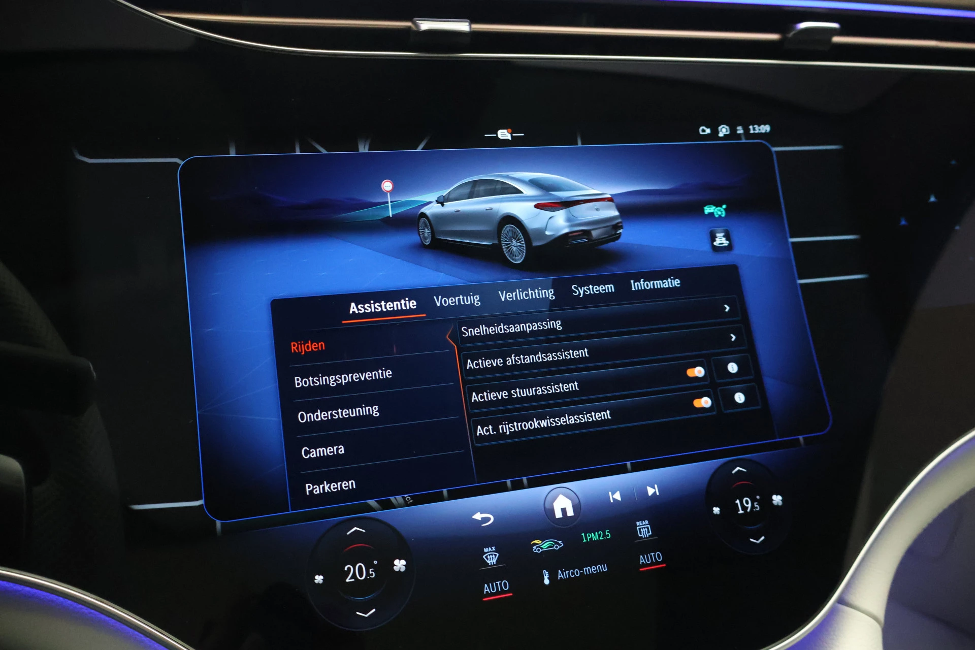 Hoofdafbeelding Mercedes-Benz EQS