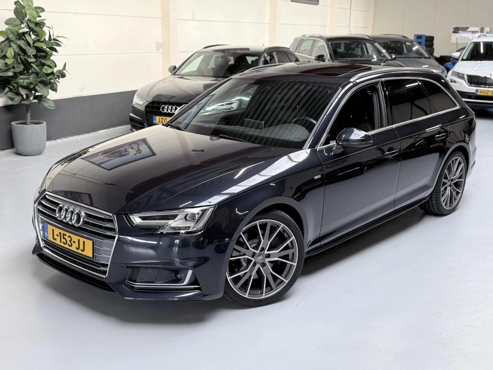 Hoofdafbeelding Audi A4