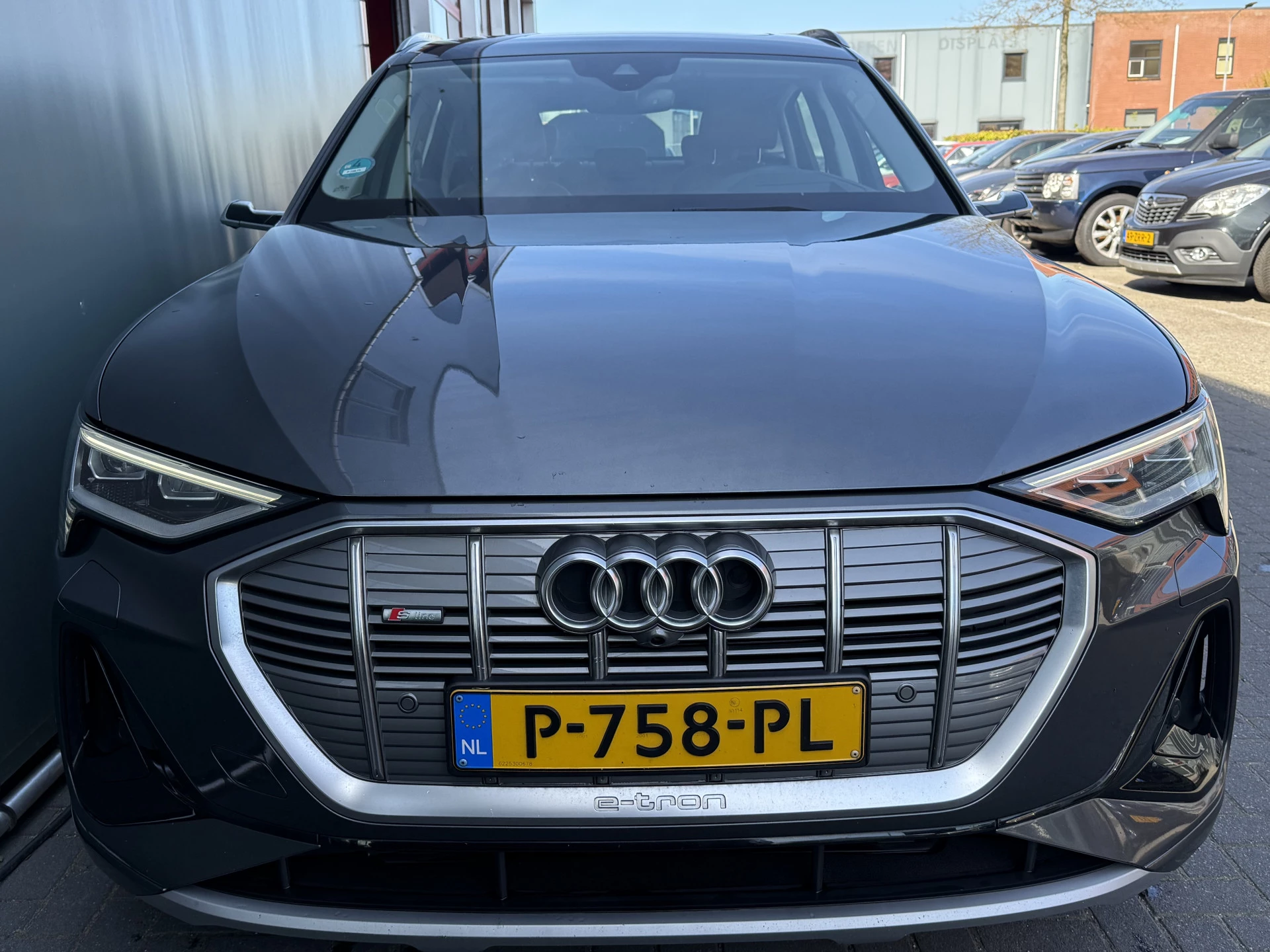 Hoofdafbeelding Audi e-tron