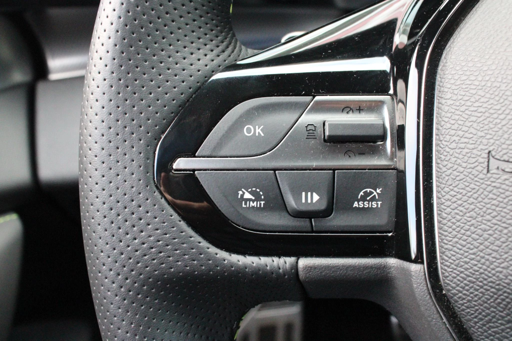 Hoofdafbeelding Peugeot 408