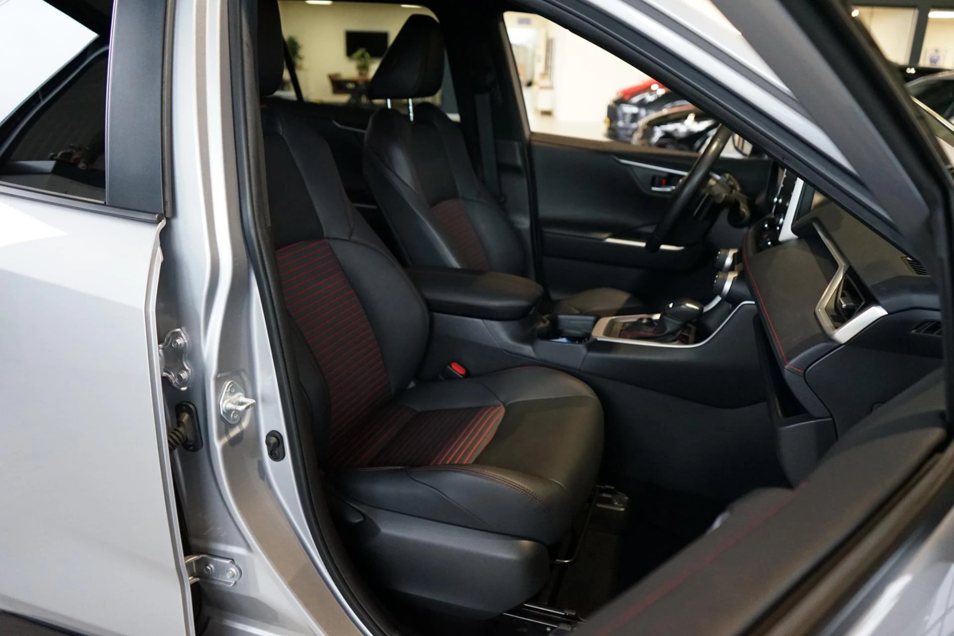 Hoofdafbeelding Suzuki Across