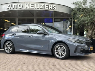 BMW 1-serie 120d High Executive M Pakket Panoramadak LED Ambient 17”LM
