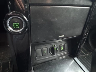 Toyota Land Cruiser Landcruiser 3.0 D-4D-F LX High Roof Blind Van 1STE EIG. NAP APK