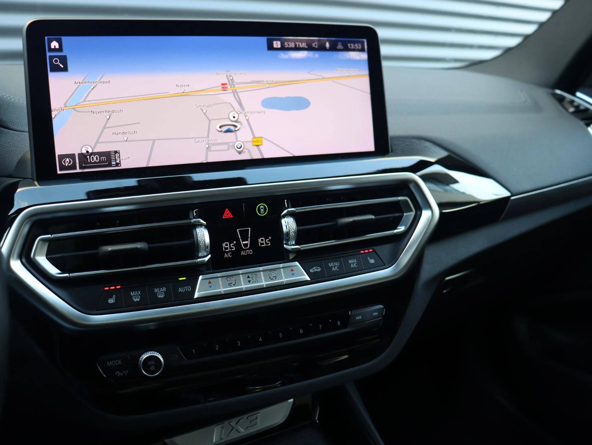 Hoofdafbeelding BMW iX3