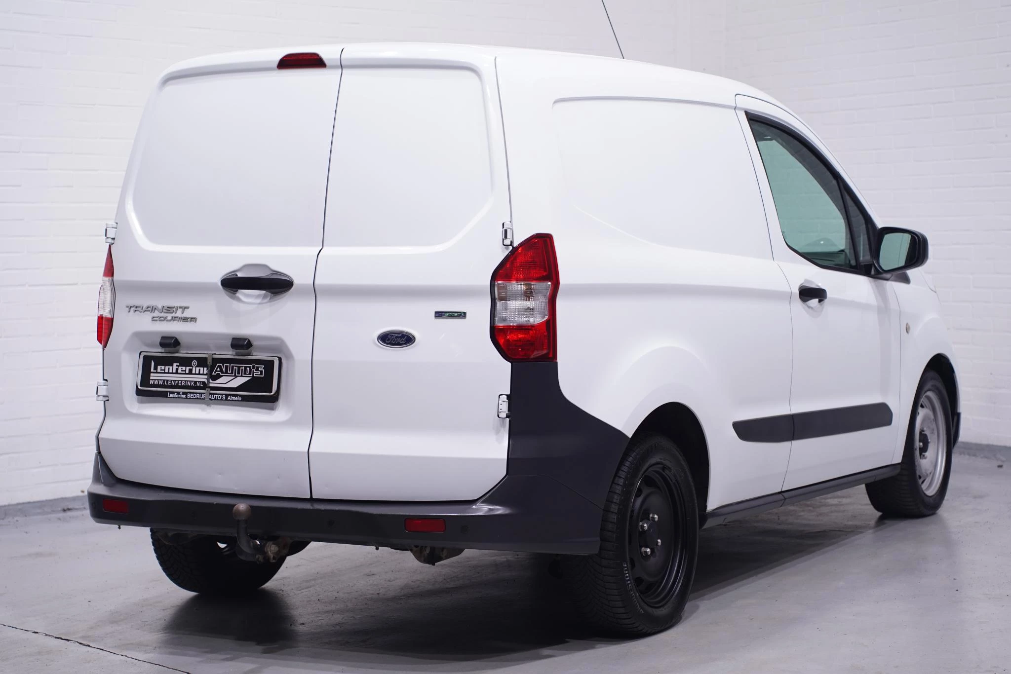 Hoofdafbeelding Ford Transit Courier