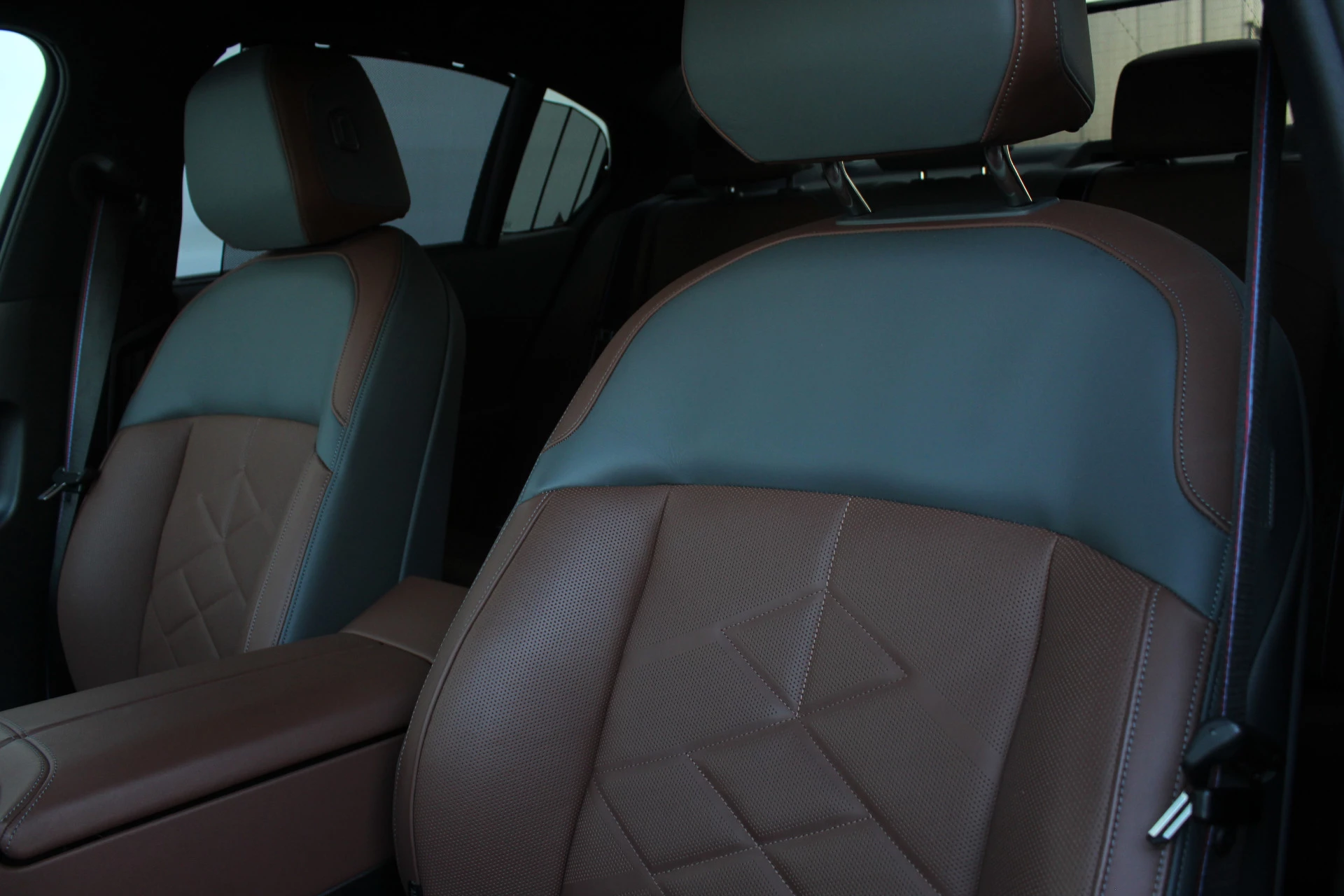 Hoofdafbeelding BMW i5