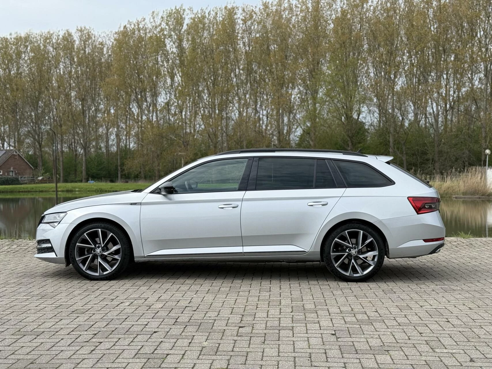 Hoofdafbeelding Škoda Superb