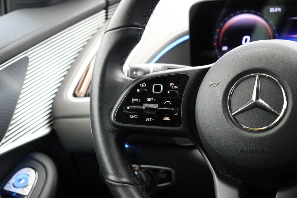 Hoofdafbeelding Mercedes-Benz EQC