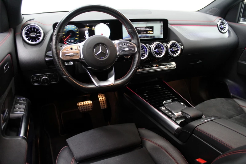 Hoofdafbeelding Mercedes-Benz EQA