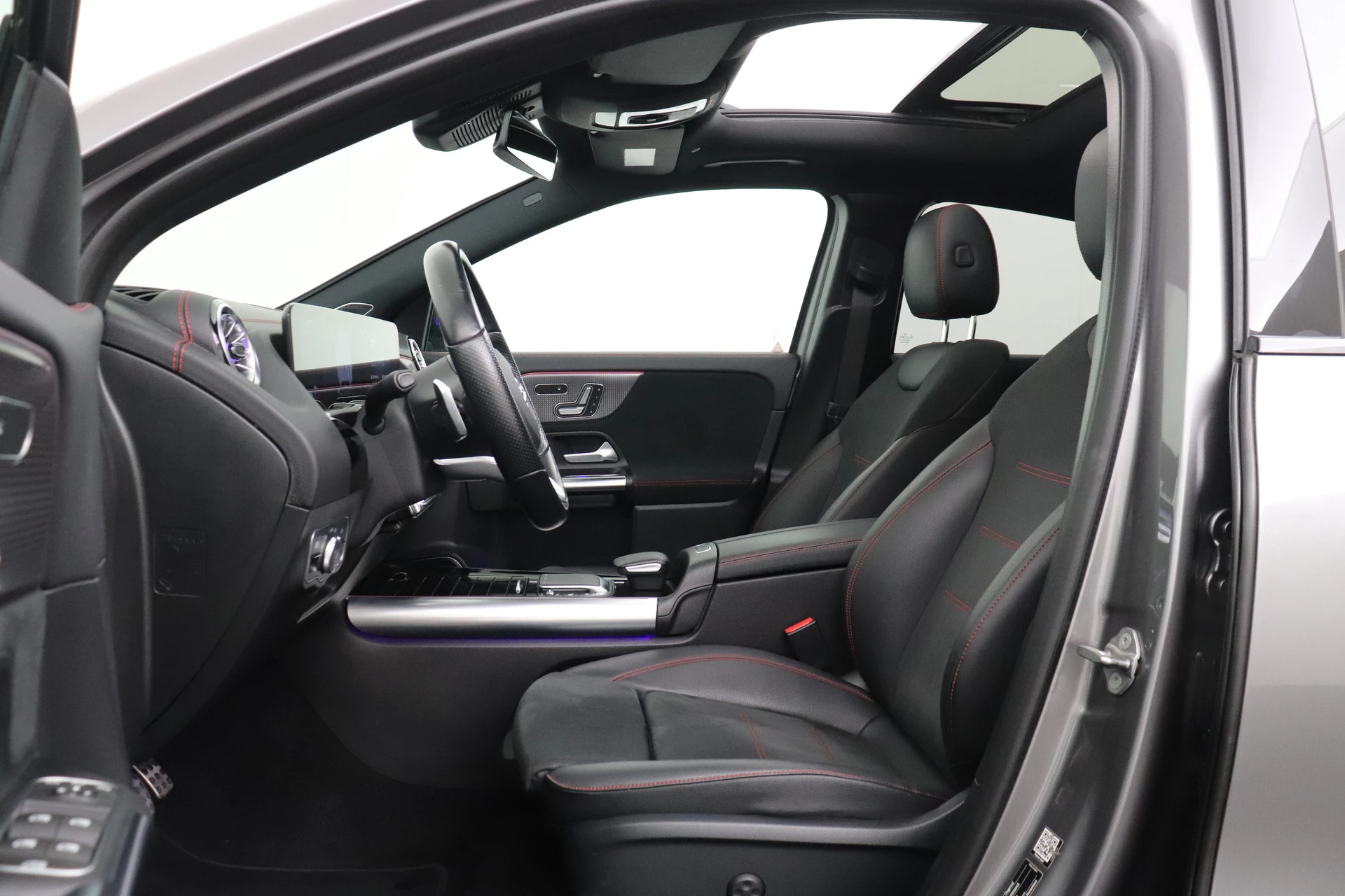 Hoofdafbeelding Mercedes-Benz EQA