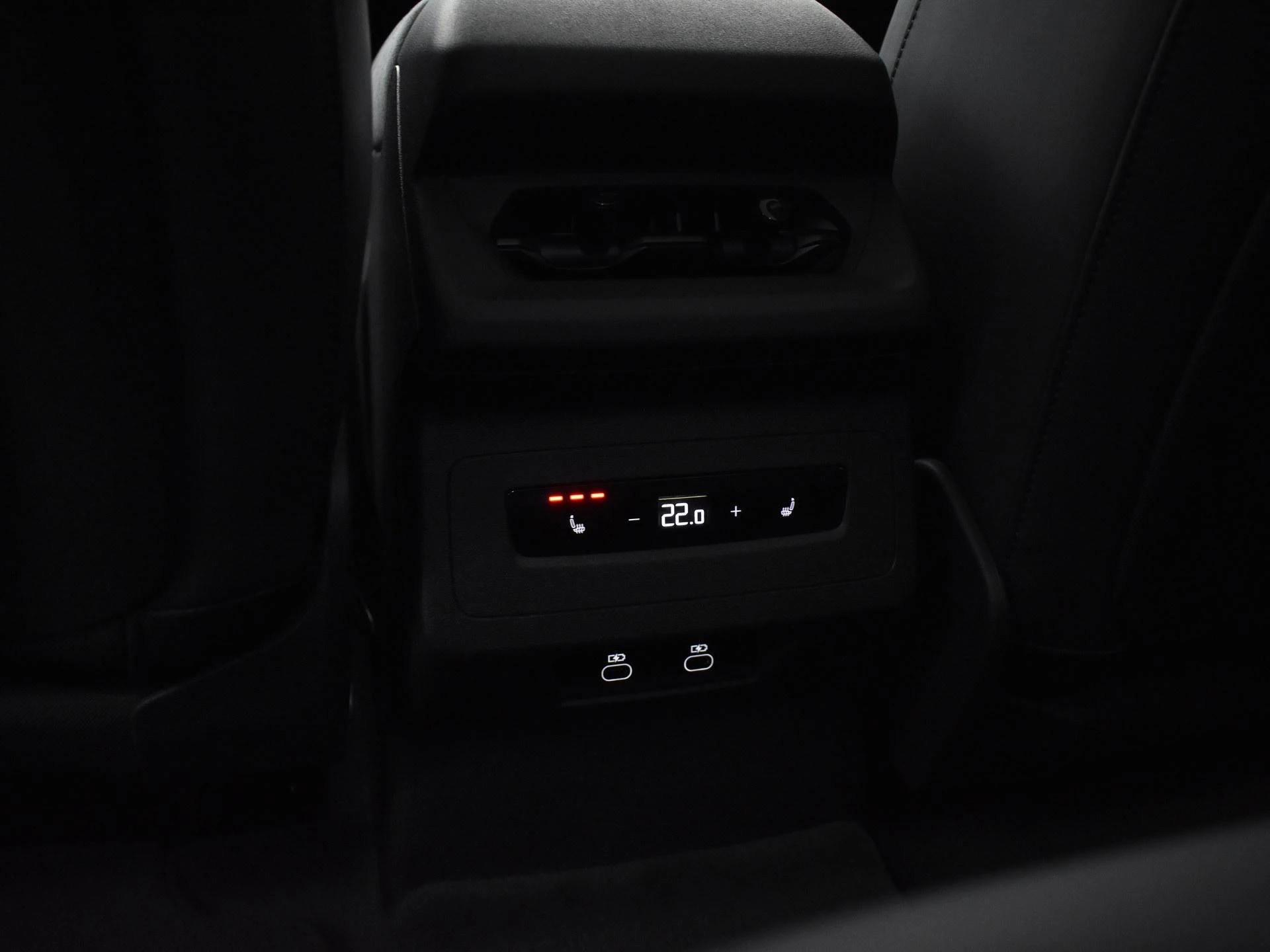 Hoofdafbeelding Audi A6 Avant e-tron