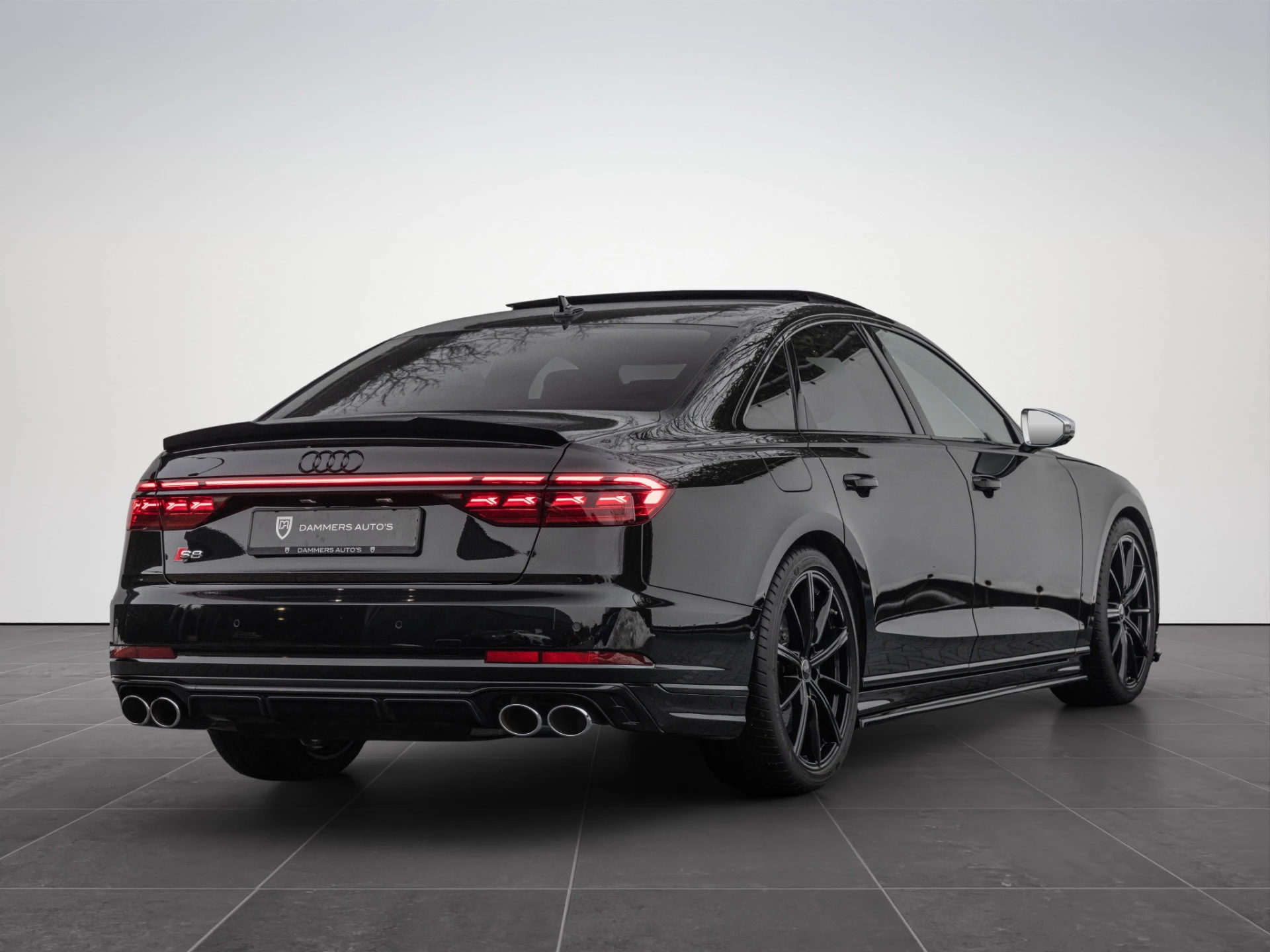 Hoofdafbeelding Audi S8