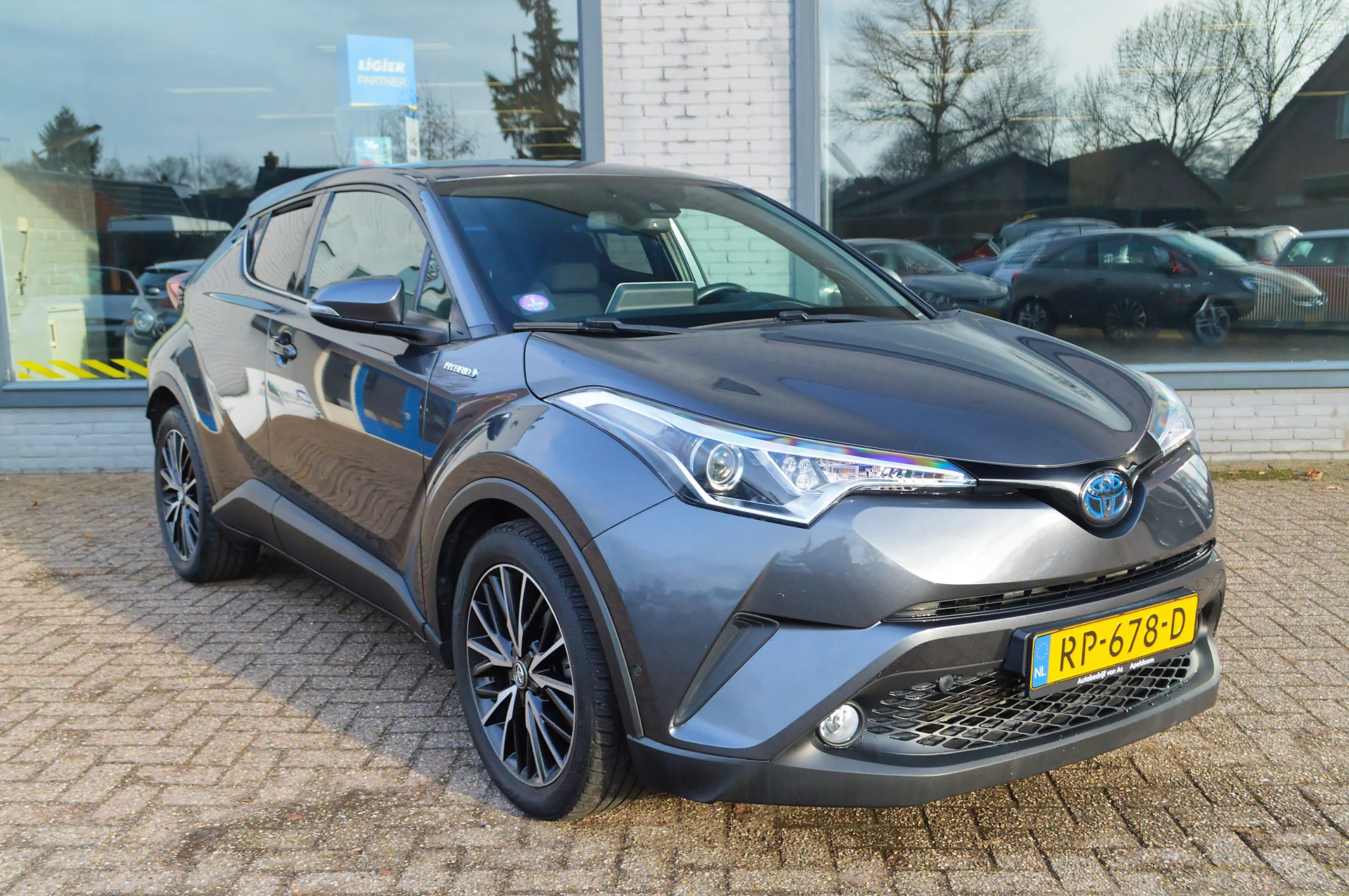Hoofdafbeelding Toyota C-HR
