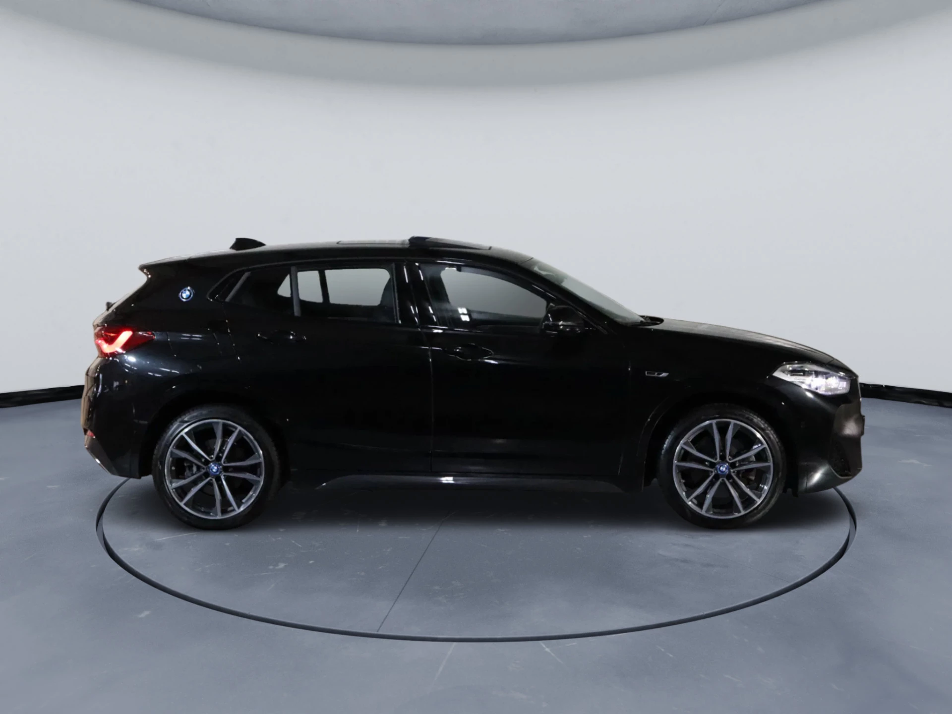 Hoofdafbeelding BMW X2