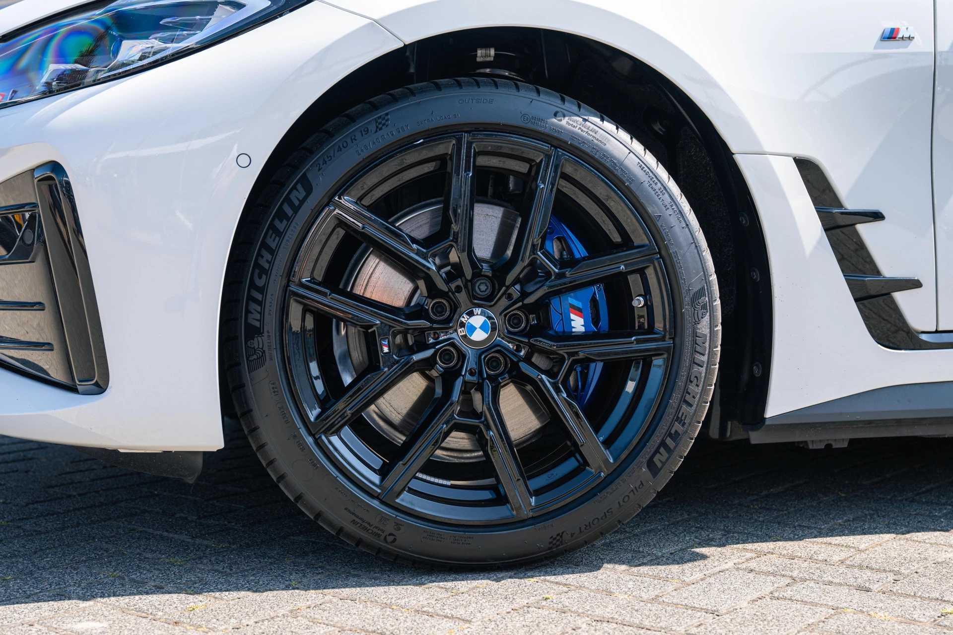 Hoofdafbeelding BMW i4