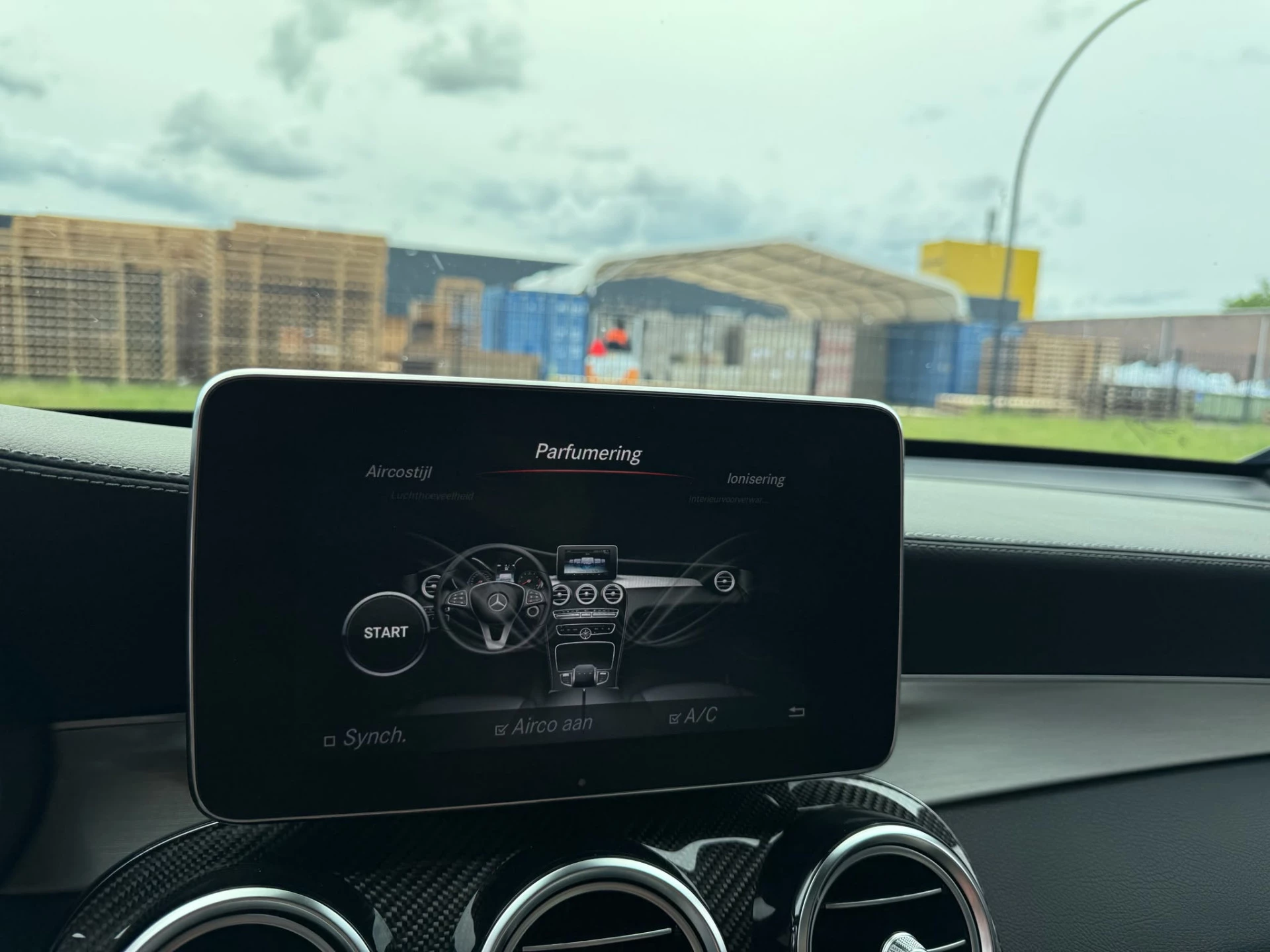 Hoofdafbeelding Mercedes-Benz GLC