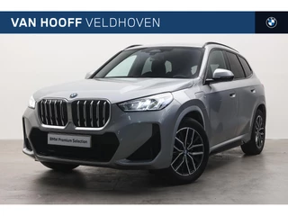 BMW X1 xDrive25e M Sport Automaat / M Adaptief onderstel / Sportstoelen / Achteruitrijcamera / Getint Glas / Stoelverwarming
