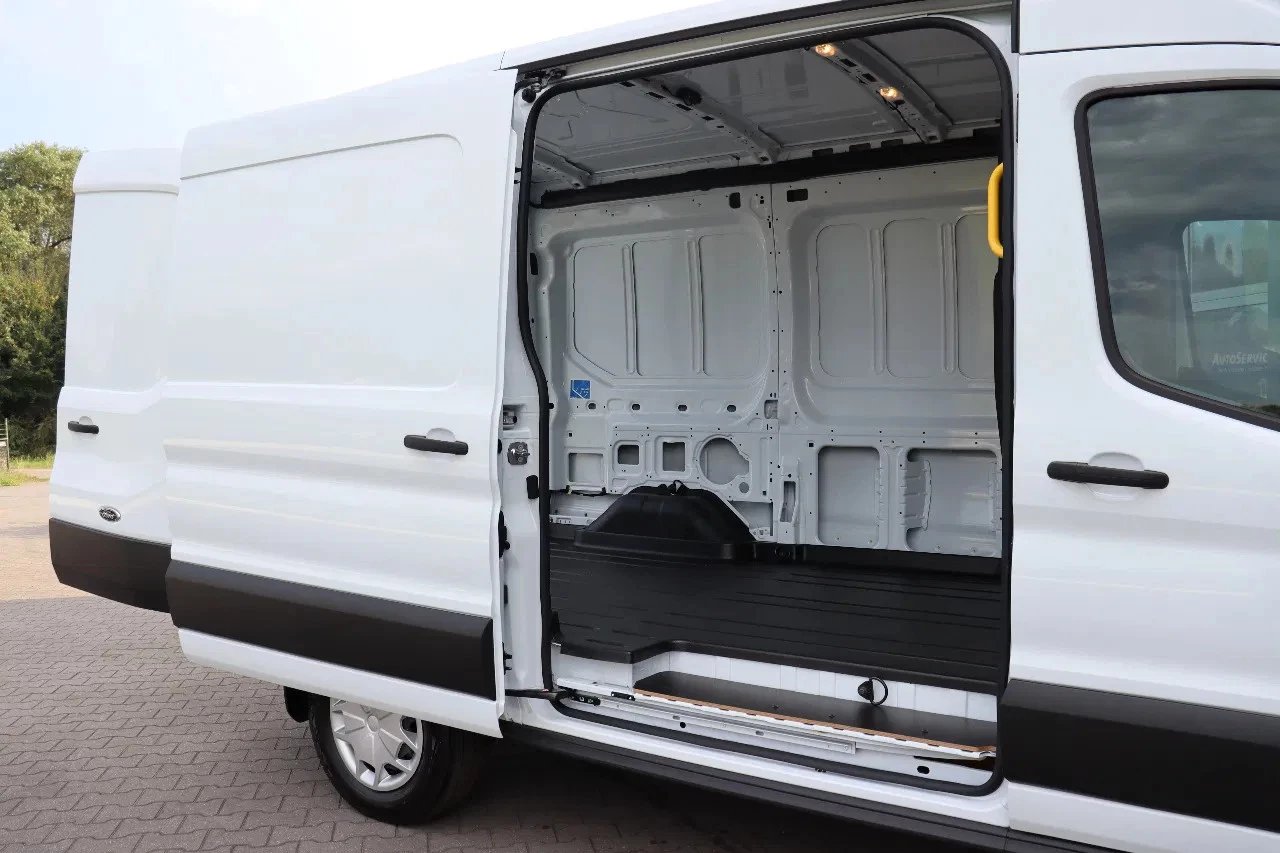 Hoofdafbeelding Ford E-Transit