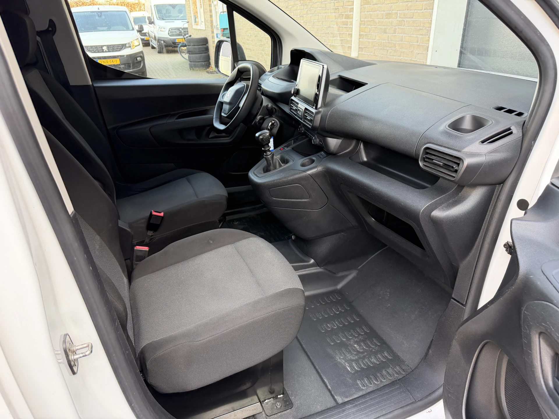 Hoofdafbeelding Peugeot Partner