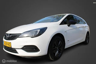 Hoofdafbeelding Opel Astra Opel Astra Sports Tourer 1.2 Business Elegance, Design Tech, Elegance Plus-pakket, Premium-pakket, PDC voor en achter, Camera achter, Clima, Navi, Bluetooth, Adaptive cruise control, Line assist.