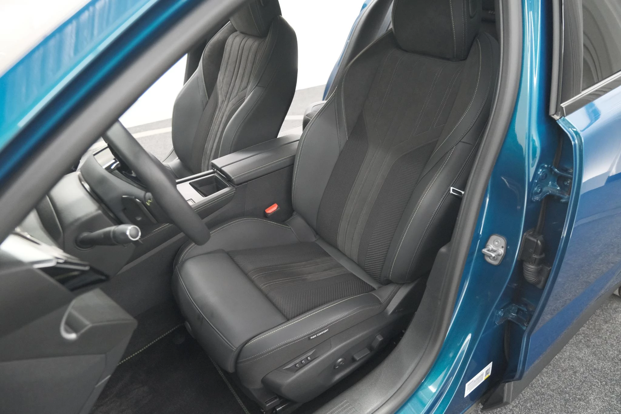 Hoofdafbeelding Peugeot 408