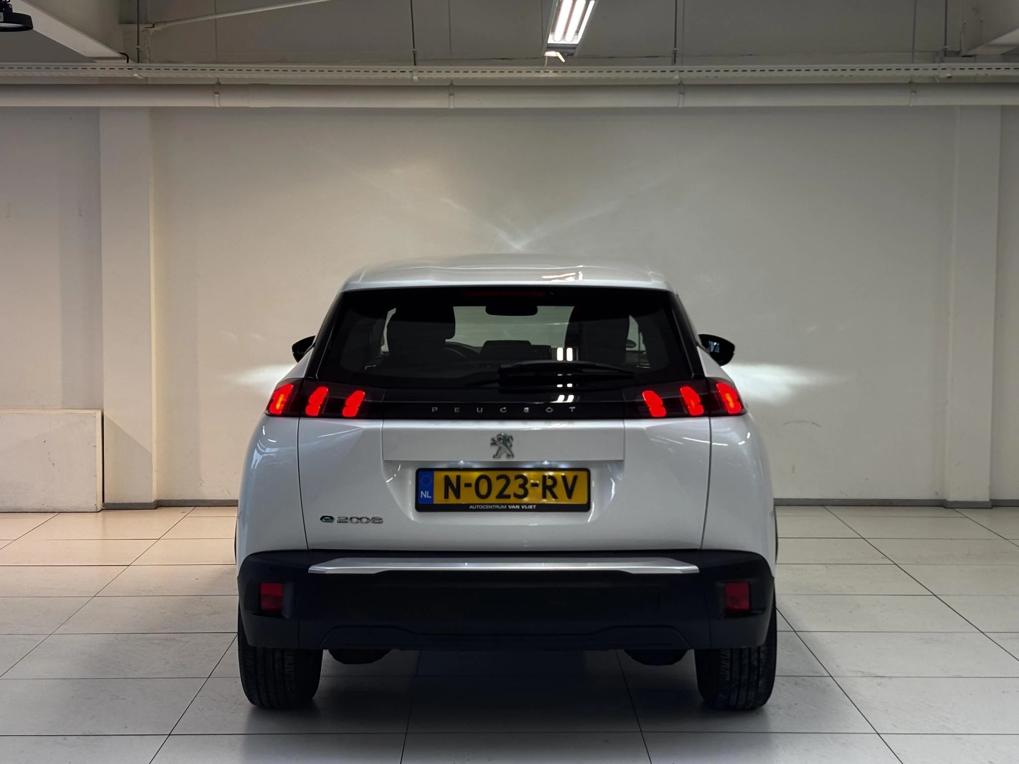 Hoofdafbeelding Peugeot e-2008