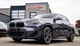 BMW X2 XDrive20i High Executive | Stoelverwarming | Panorama | Head Up Display | M Sport onderstel | M Sport pakket
