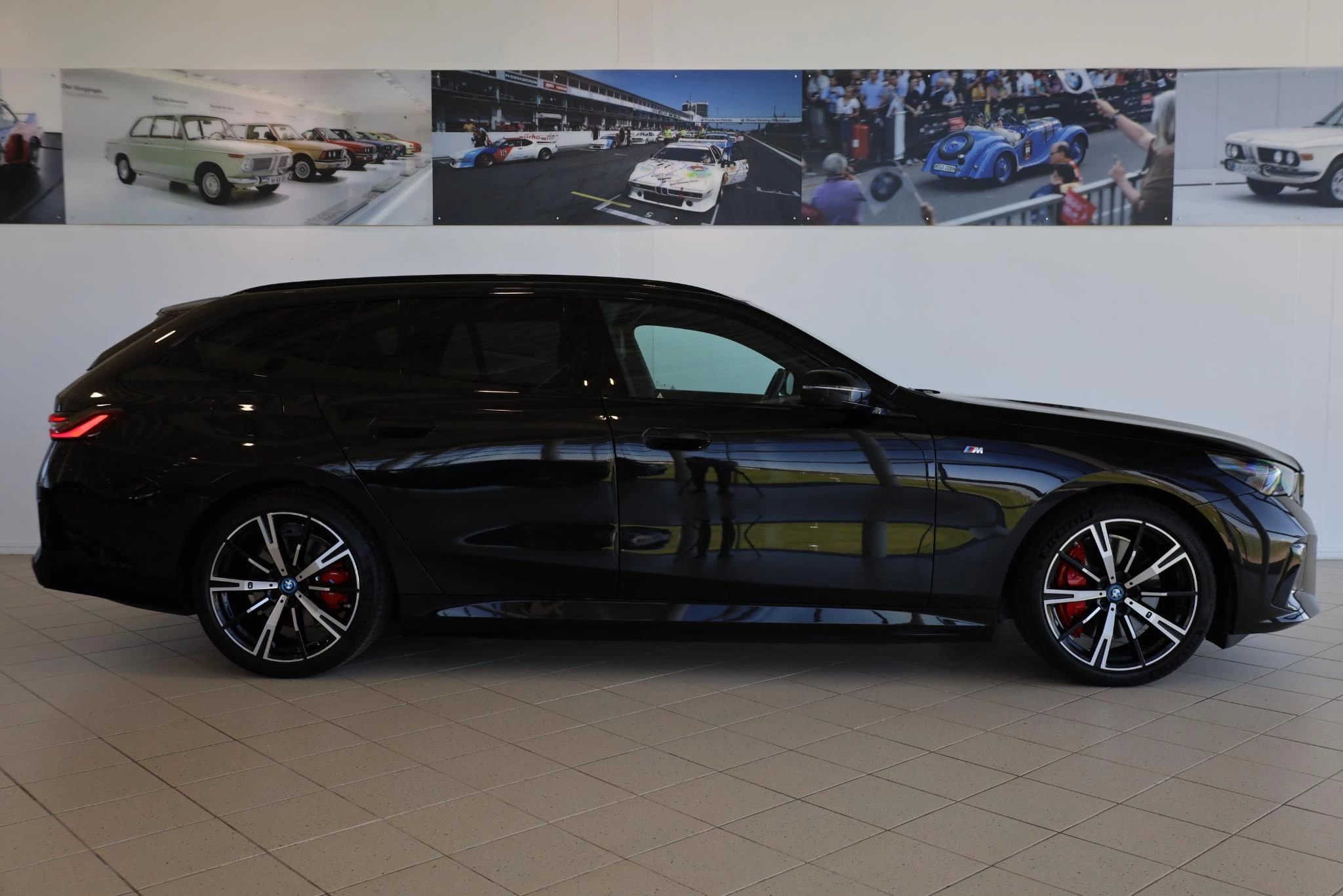 Hoofdafbeelding BMW i5