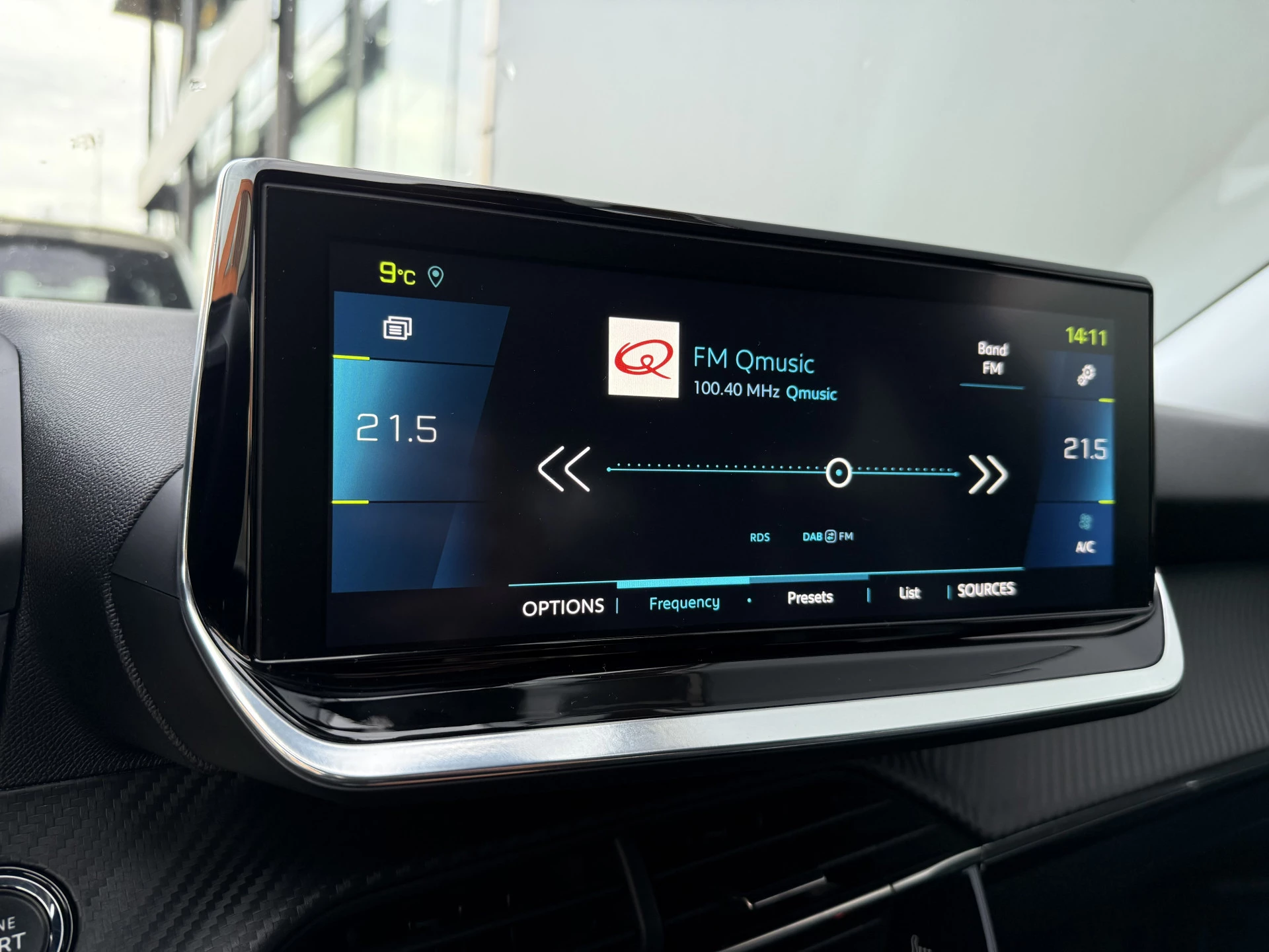 Hoofdafbeelding Peugeot e-2008