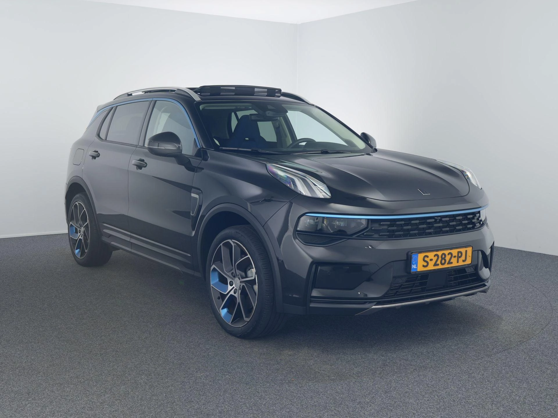 Hoofdafbeelding Lynk & Co 01