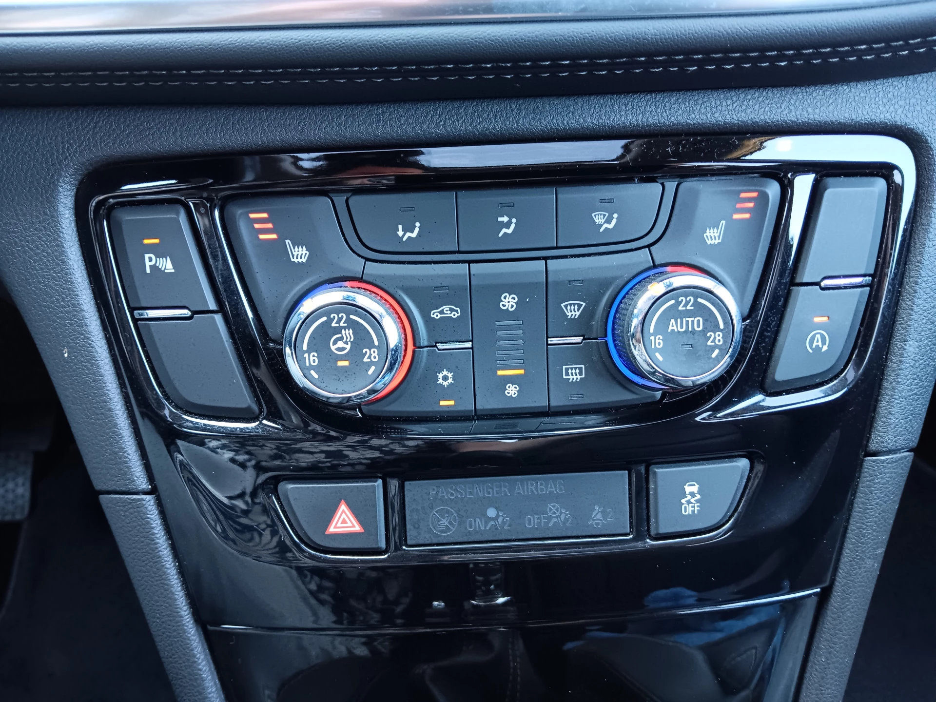 Hoofdafbeelding Opel Mokka X