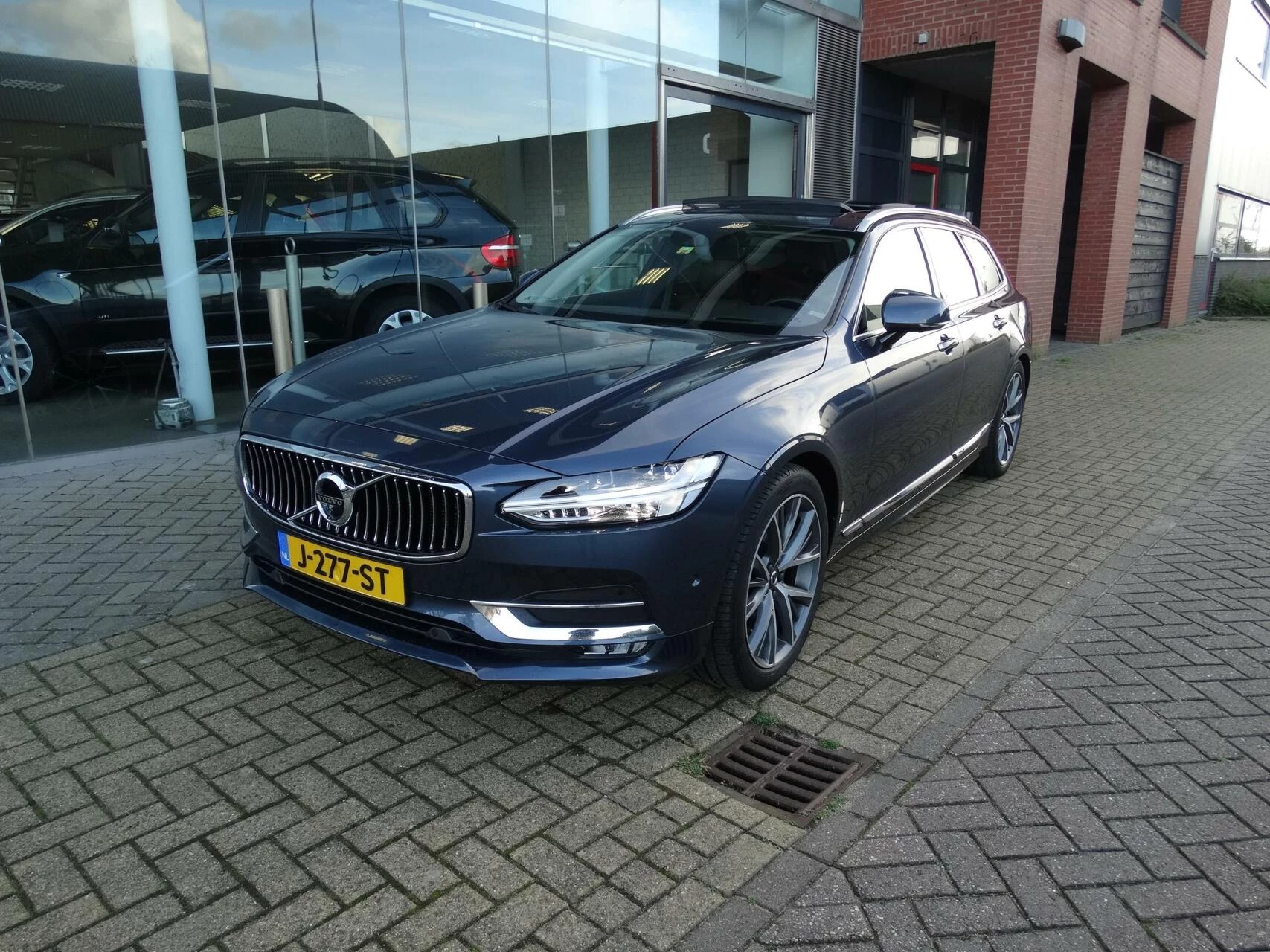 Hoofdafbeelding Volvo V90