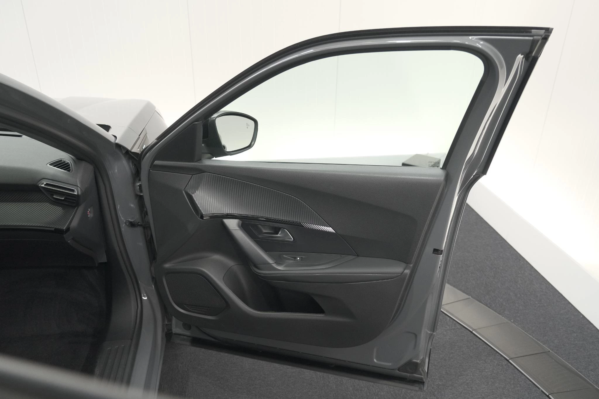 Hoofdafbeelding Peugeot e-2008