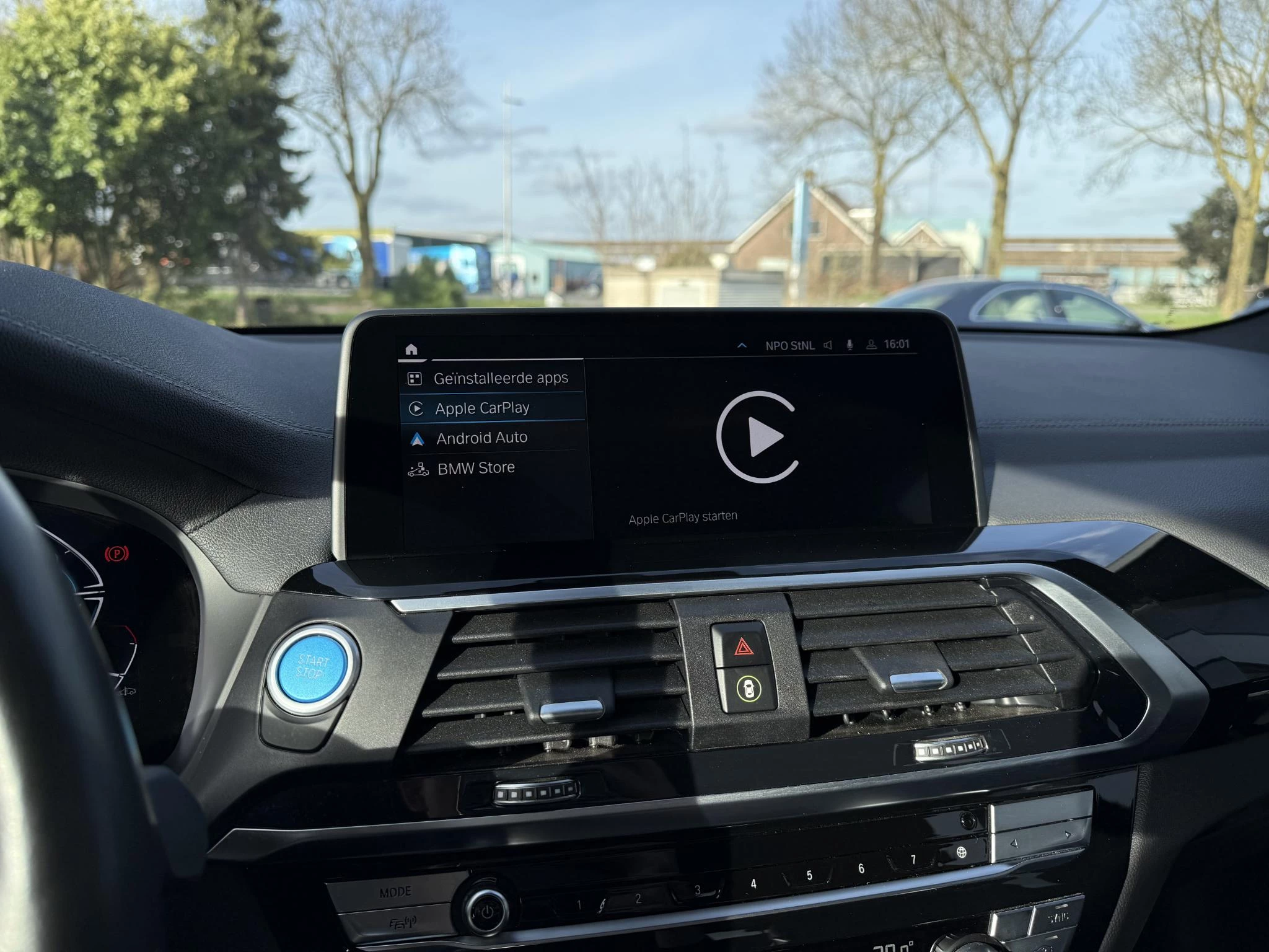 Hoofdafbeelding BMW iX3