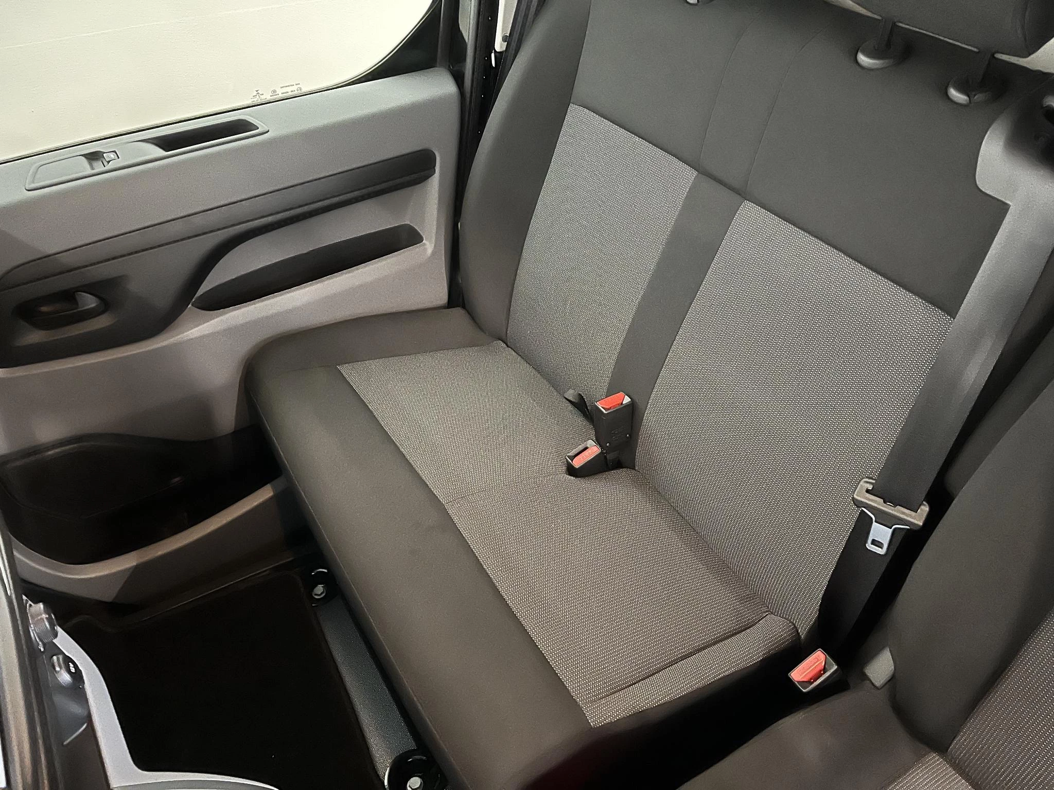 Hoofdafbeelding Peugeot e-Expert