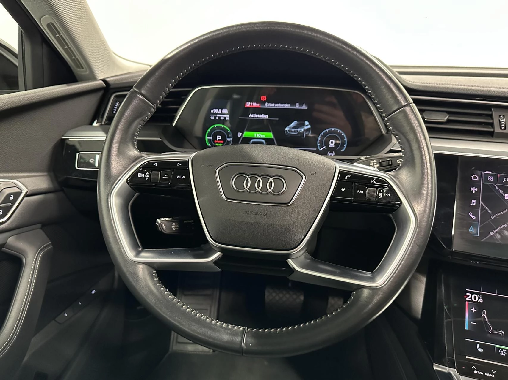 Hoofdafbeelding Audi e-tron