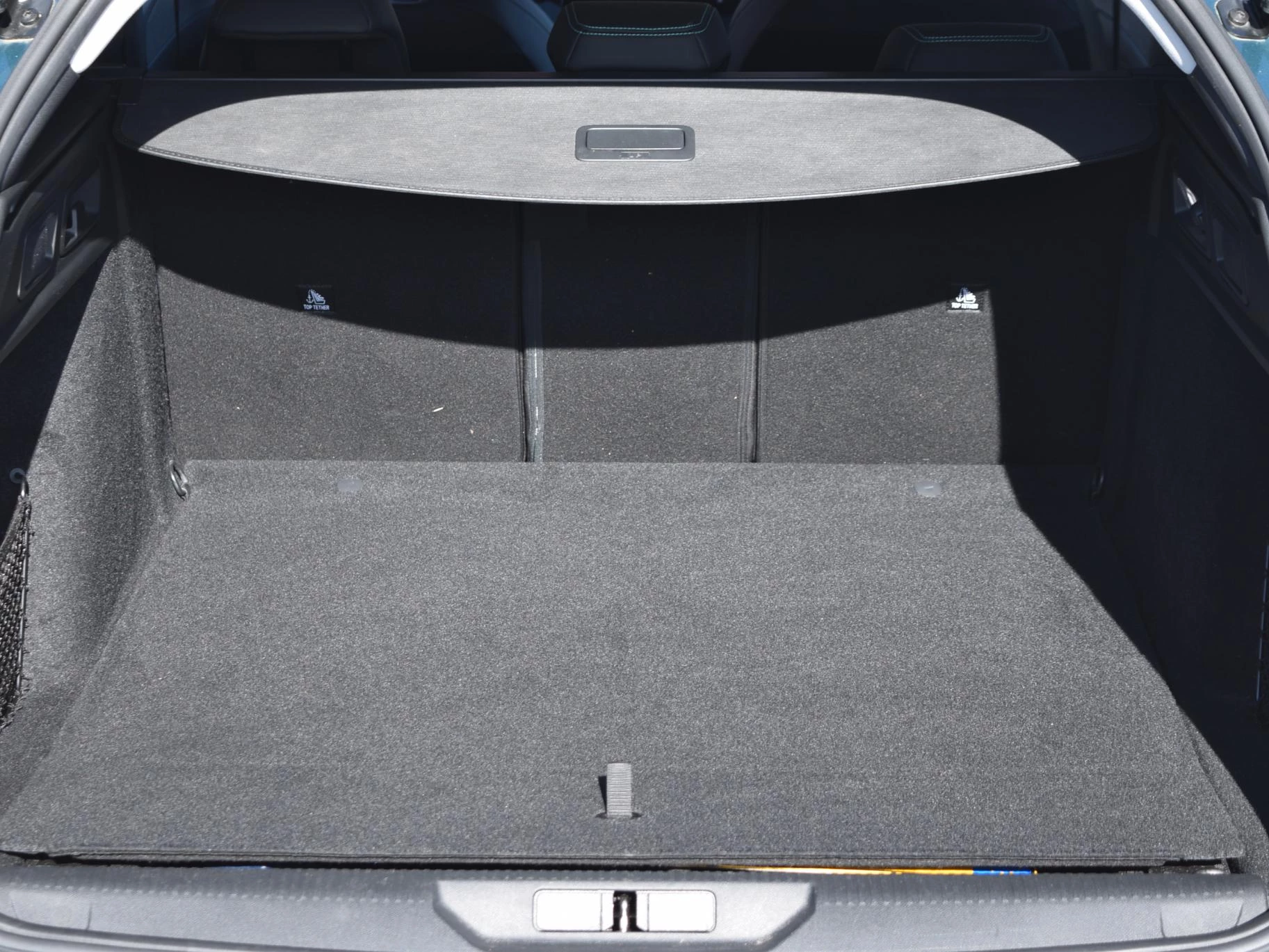 Hoofdafbeelding Peugeot e-308