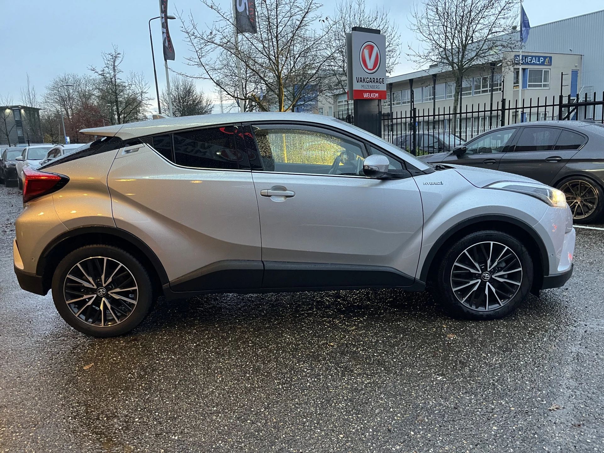 Hoofdafbeelding Toyota C-HR