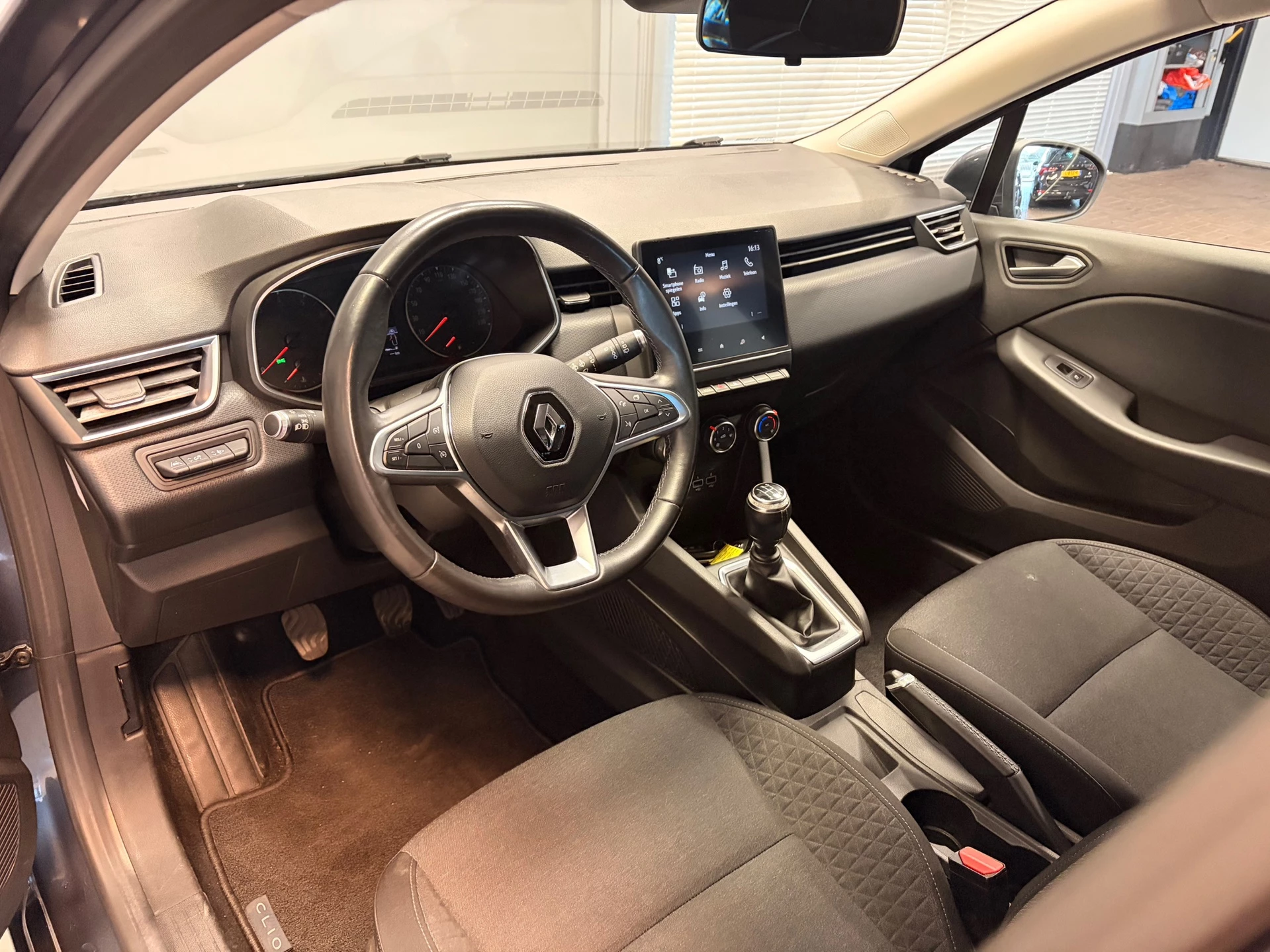 Hoofdafbeelding Renault Clio