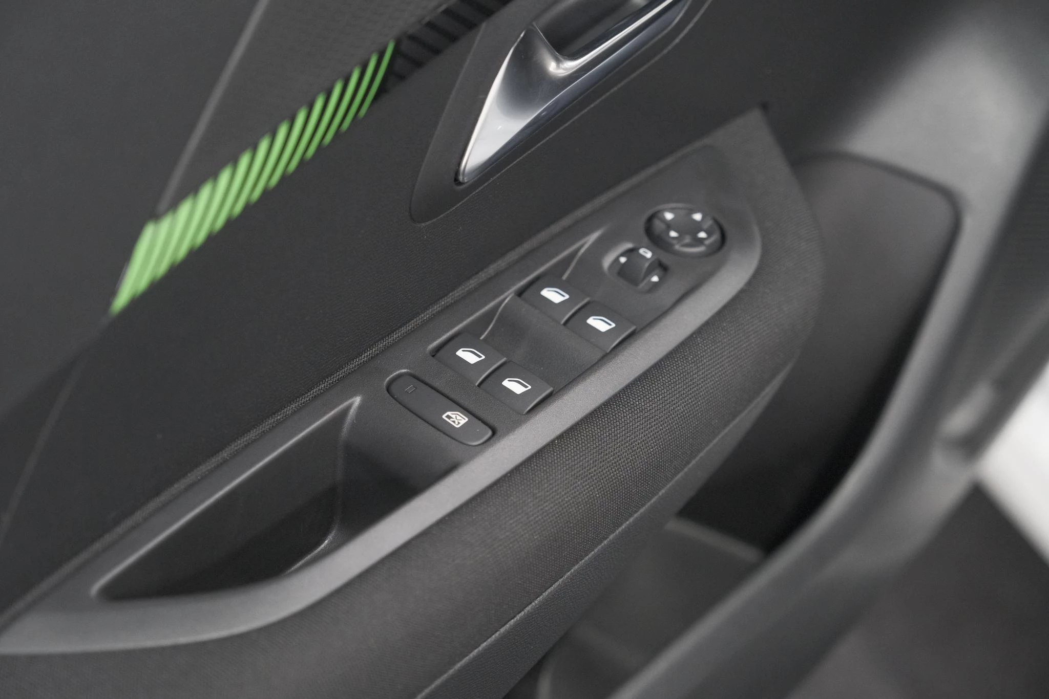 Hoofdafbeelding Peugeot e-208