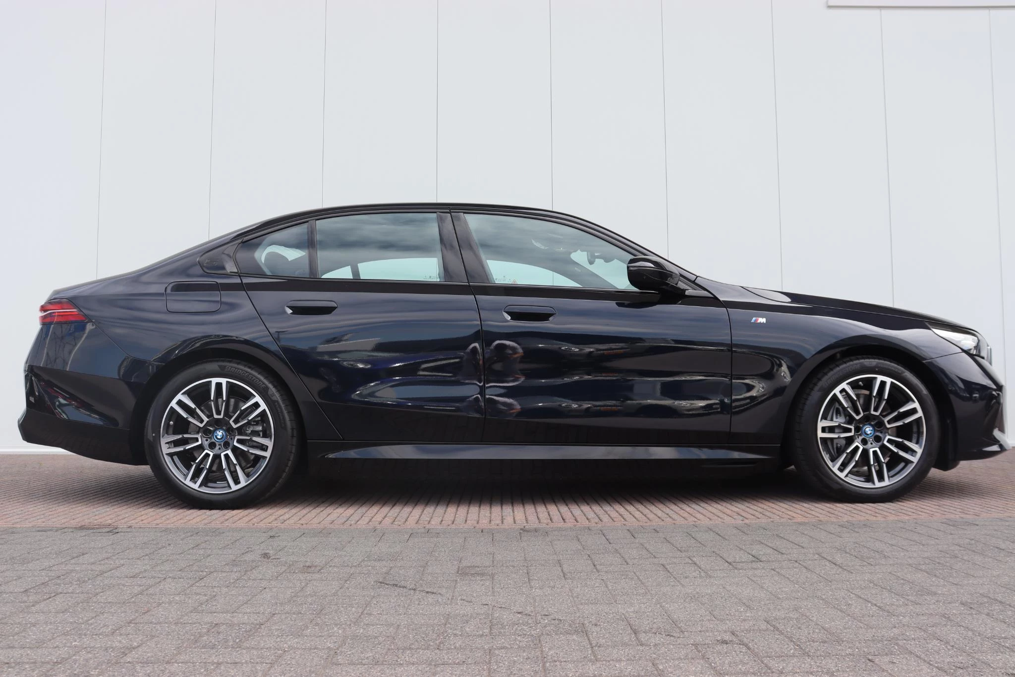Hoofdafbeelding BMW i5