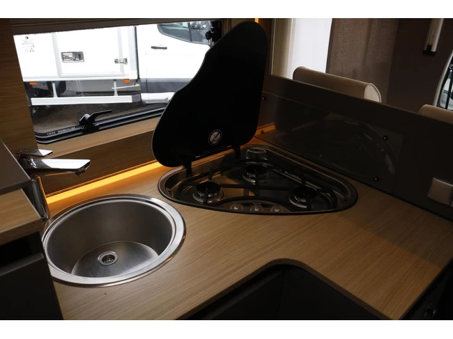 Hoofdafbeelding LMC Camper