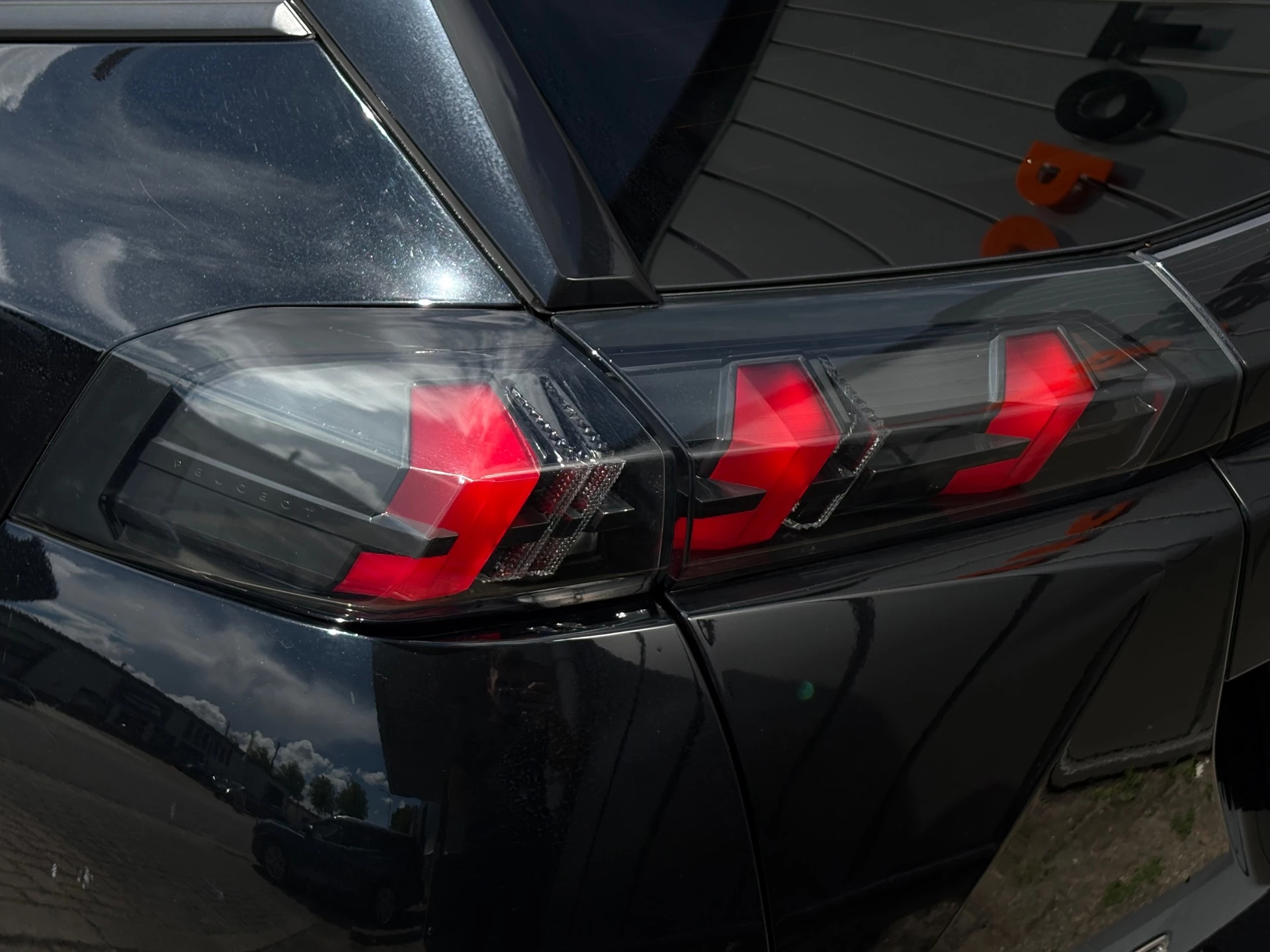 Hoofdafbeelding Peugeot e-2008