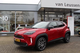 Toyota Yaris Cross 1.5 HYBRID GR-SPORT DODEHOEK KEYLESS STOELVERW. PARK.SENSOREN V+A APPLE/ANDROID DRAADLOOS
