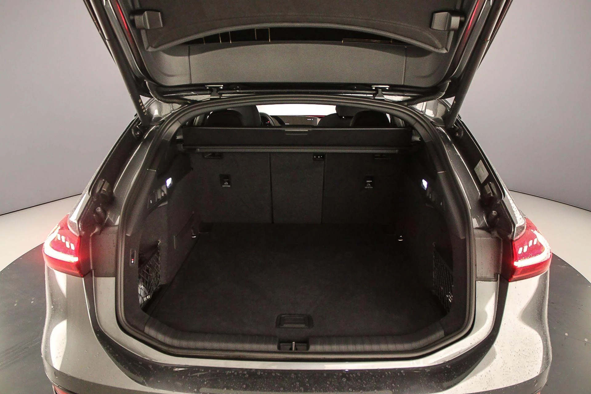 Hoofdafbeelding Audi A6 Avant e-tron