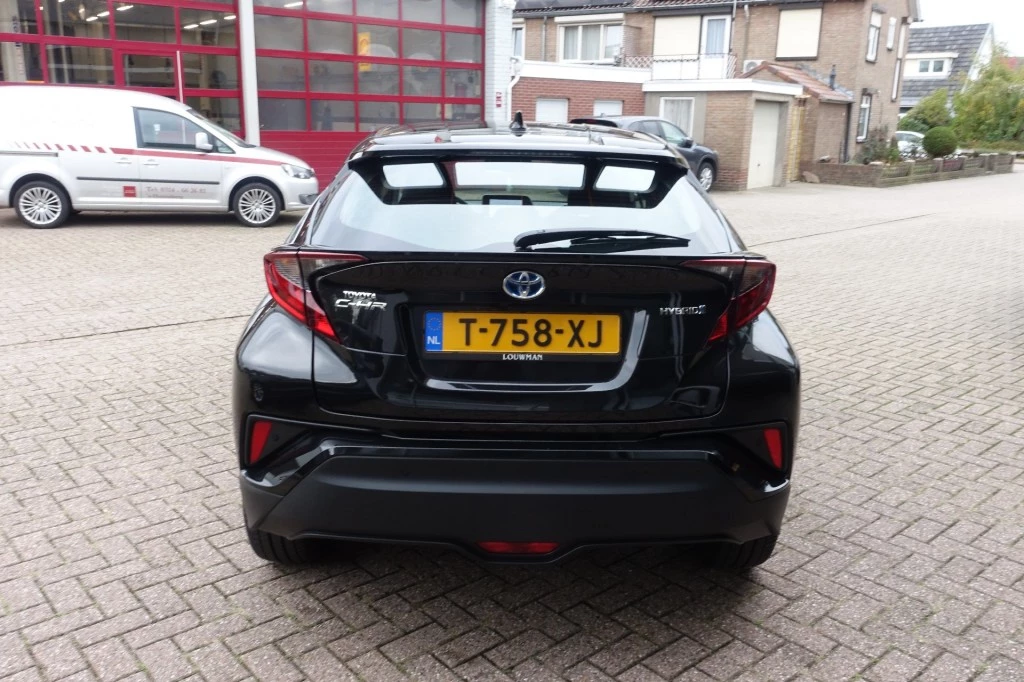 Hoofdafbeelding Toyota C-HR